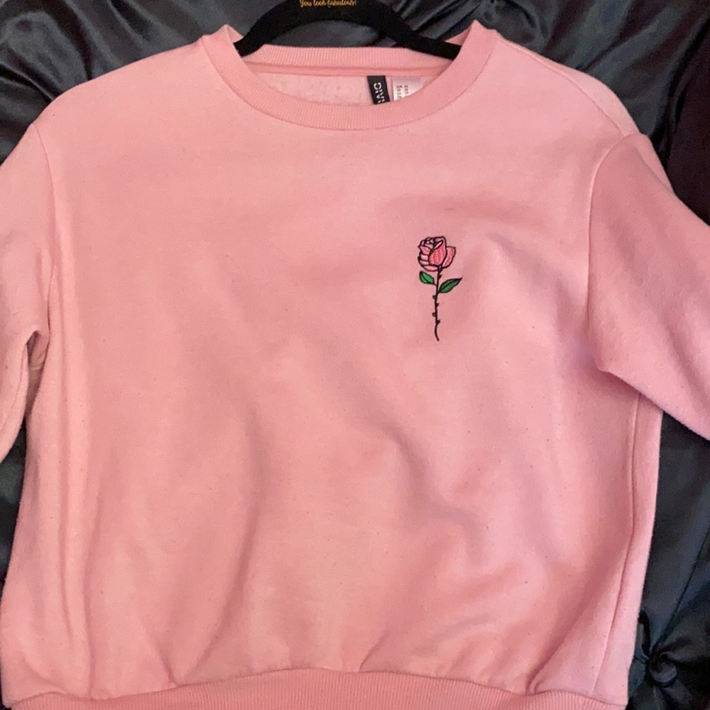 XSmall pink sweater from H&M